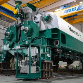 Equipamento industrial de grande porte